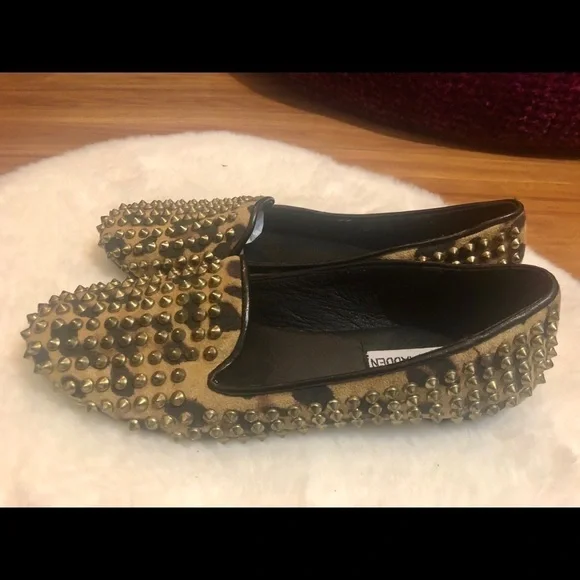 3/$25 Sale 🎈Steve Madden studded animal print flats loafers - Picture 5 of 9